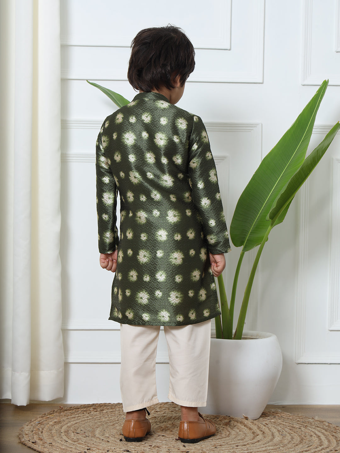 Emerald Royal – Bandhej Silk Kurta with Cream Pyjama